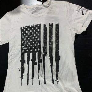 Women’s Grunt Style T-shirt  SIZE M Gently used